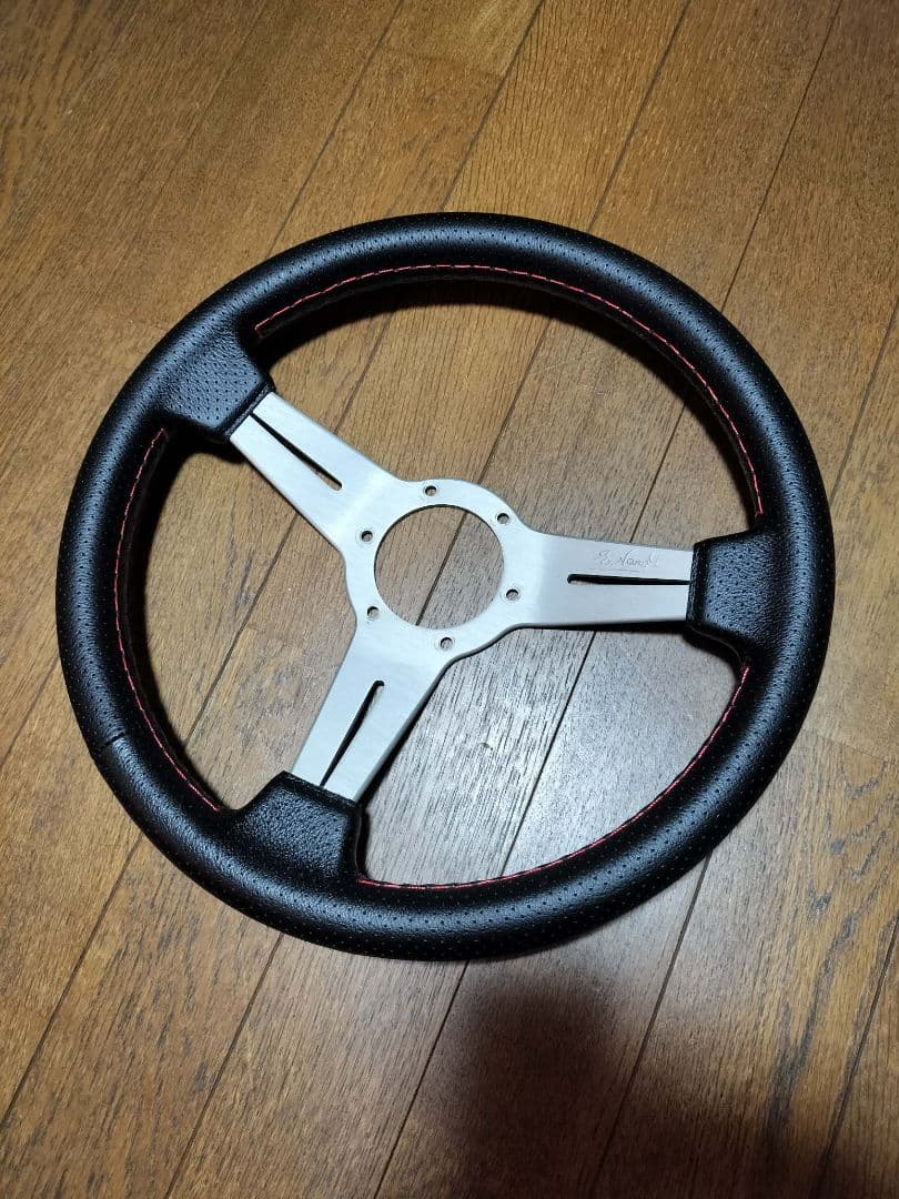 ご依頼者★ステアリング張り替えご依頼分★