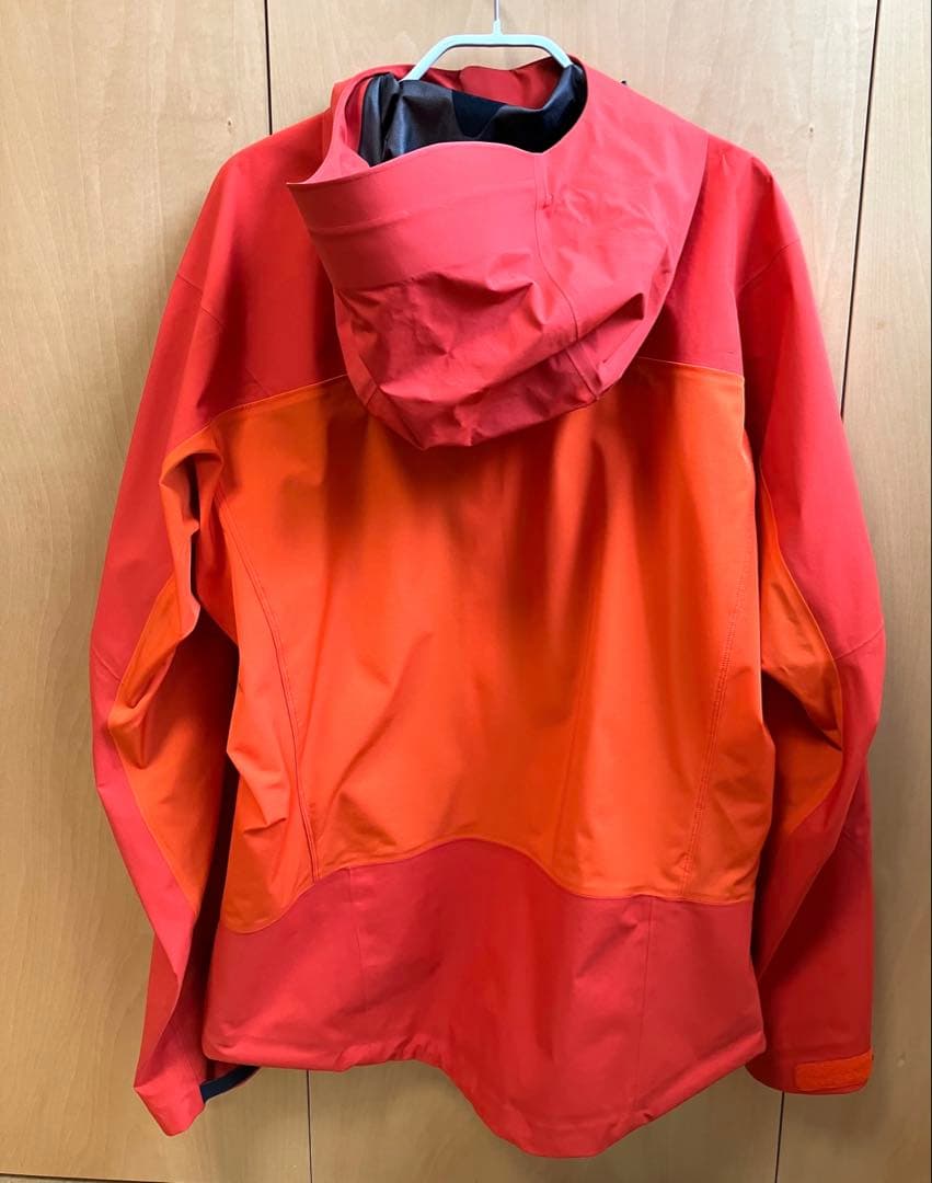 俊介　最終値下げ‼️Alpha Comp Hoody アークテリクス