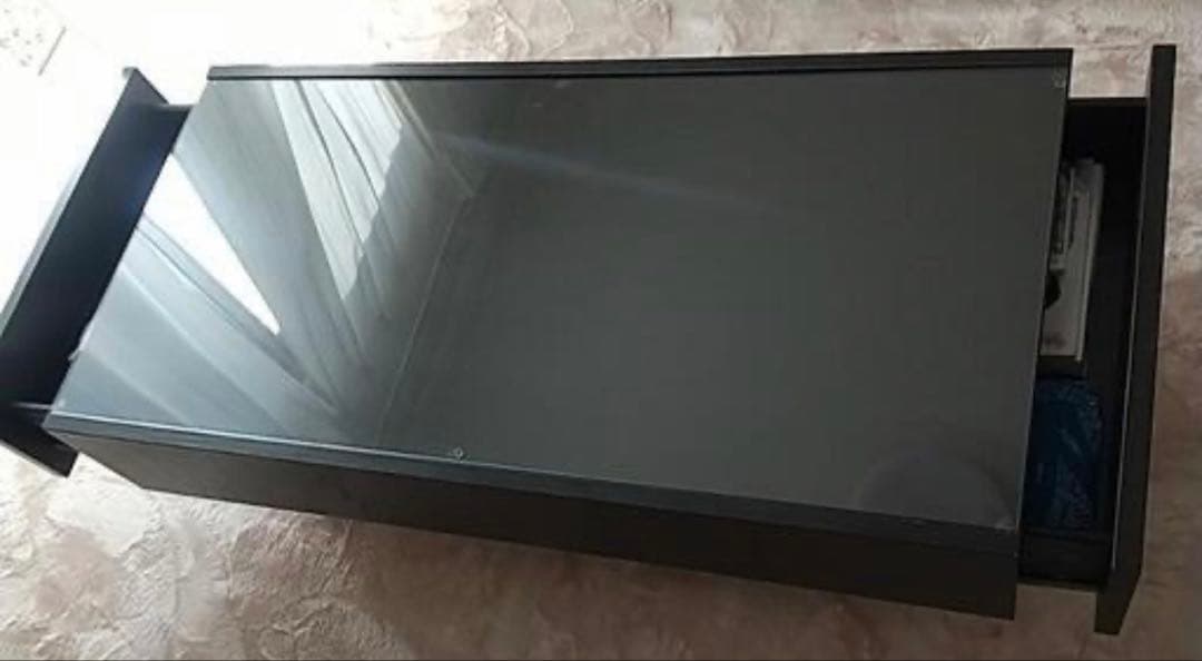 IKEAガラストップローテーブル