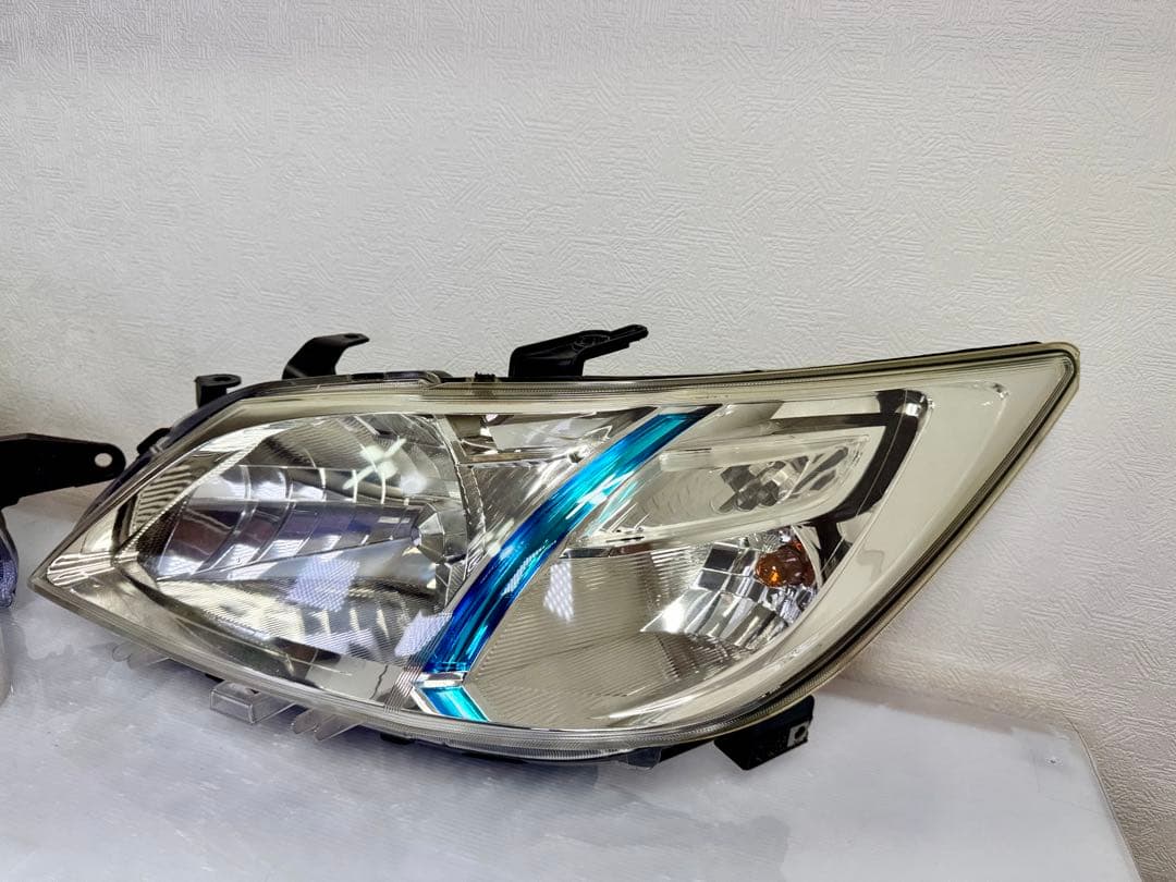 エクシーガ YA9 YA4 YA5 YAM前期 純正 HID ヘッドライト 左右