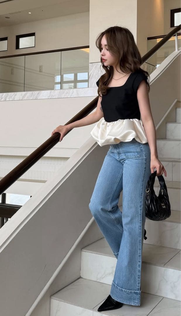 THETOE Ifestou Frill Top M ペプラムトップス　ブラック