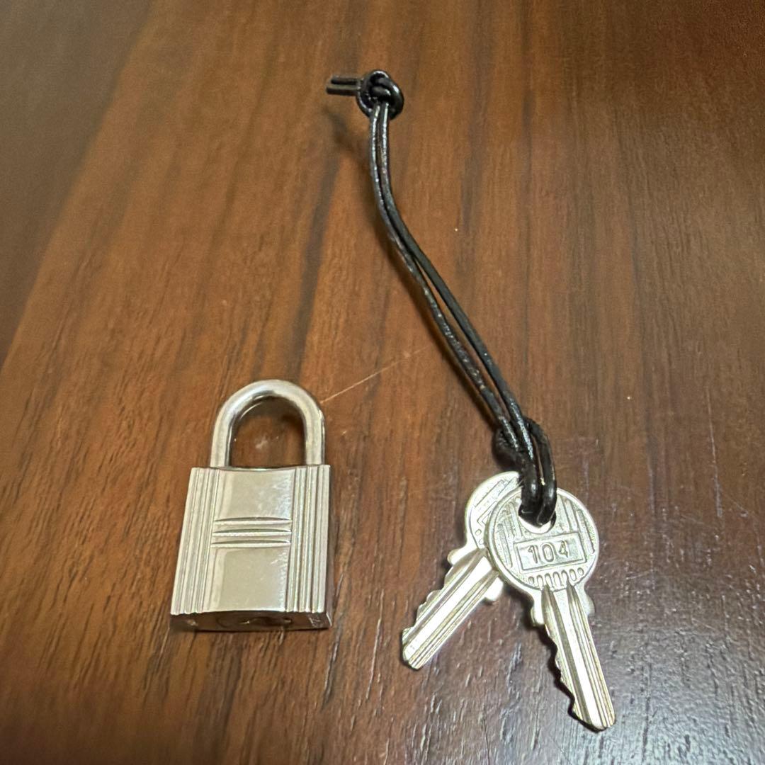 お値下げ中　HERMES カデナ 104 鍵2本付き