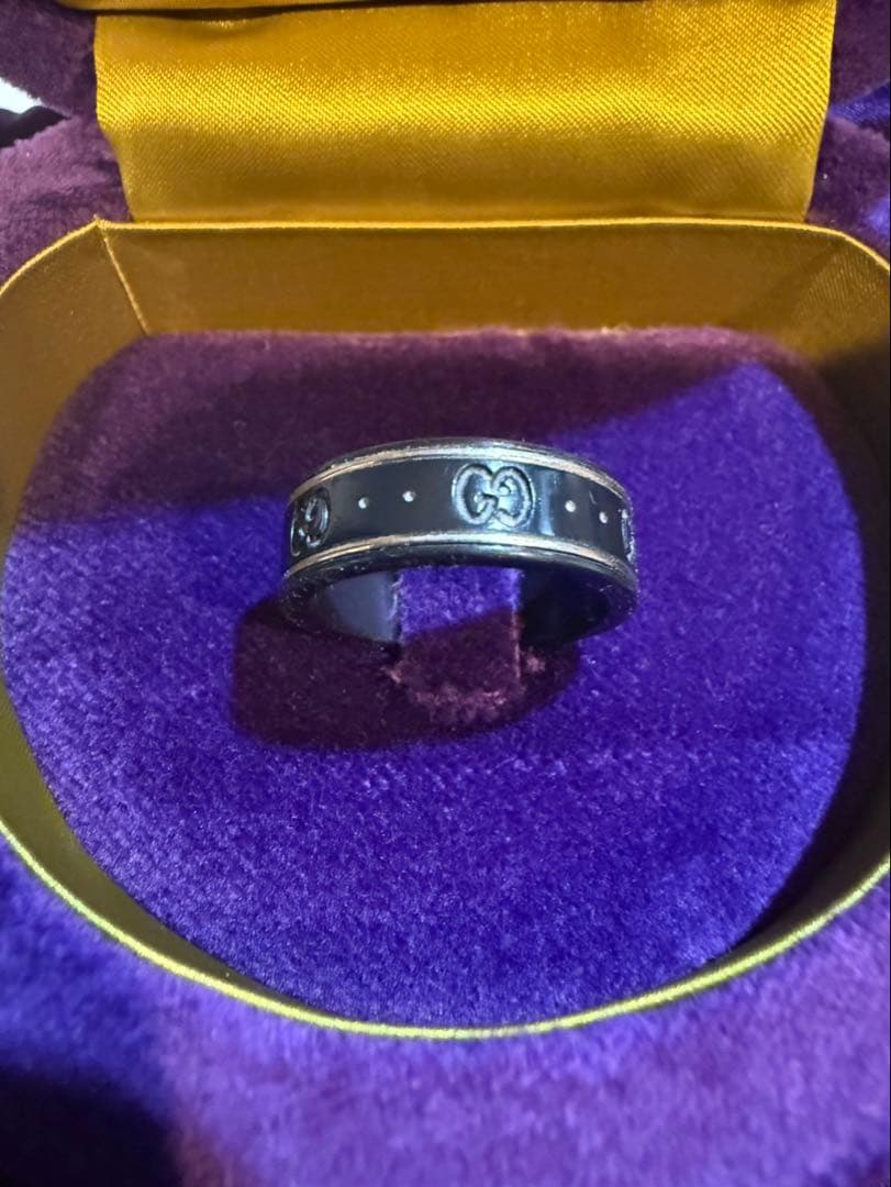 GUCCI グッチアイコンリング　ブラック　AU750刻印　17号