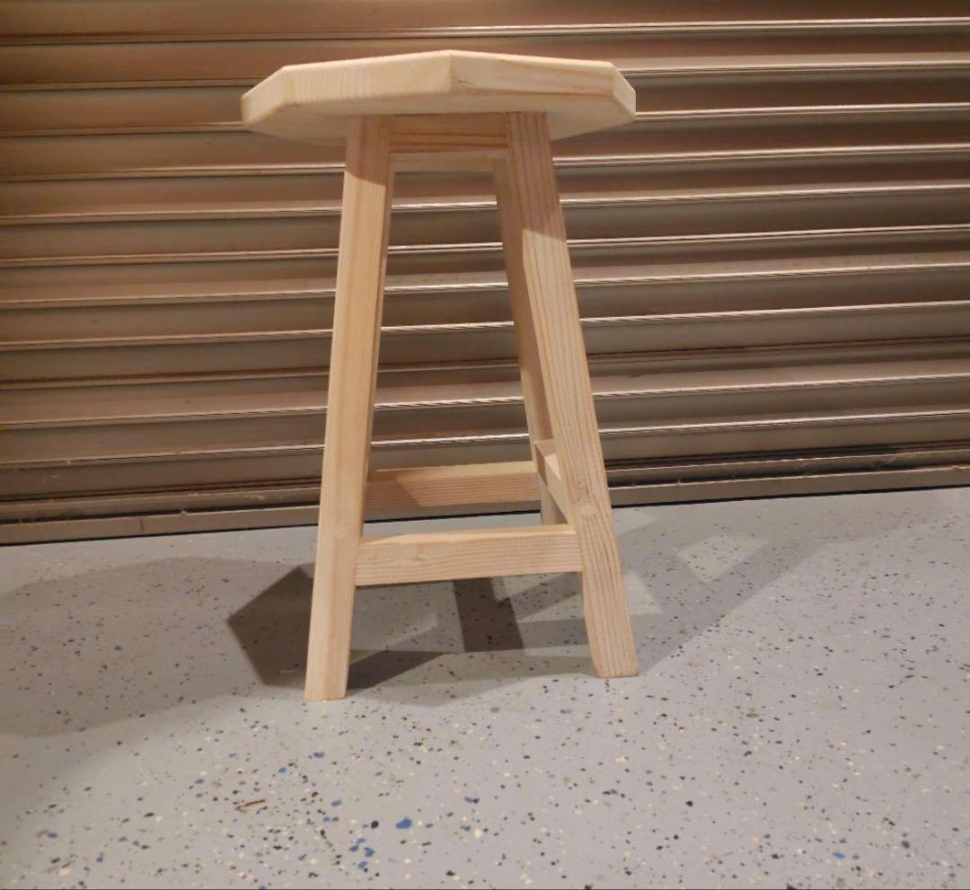 木製スツール 八角形座面 3本脚