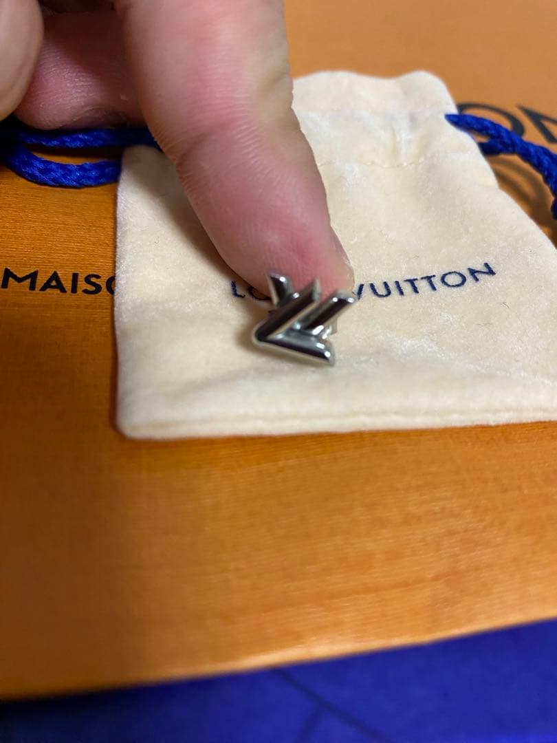 LOUIS VUITTON ルイヴィトン ピアス 片耳のみ