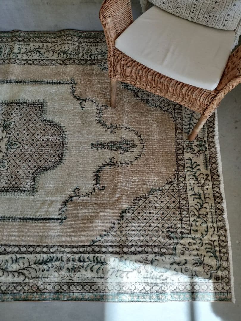 【konoha】大判/くすみベージュとクリームのトルコラグ No.715