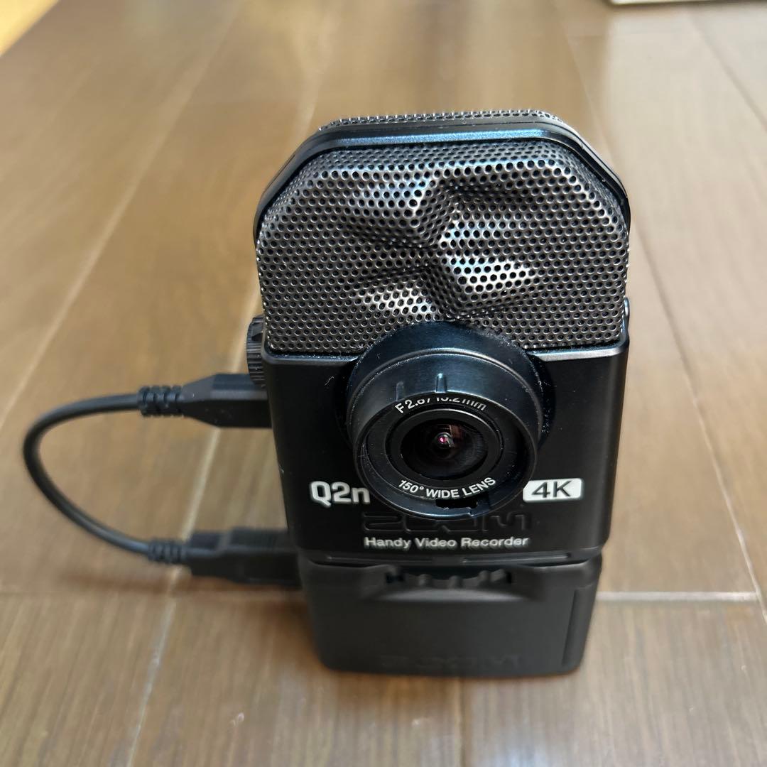 Zoom Q2n ハンディビデオレコーダー バッテリーケースbcq-2n付き