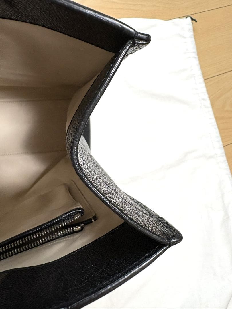 美品　Valextra トートバッグ　黒