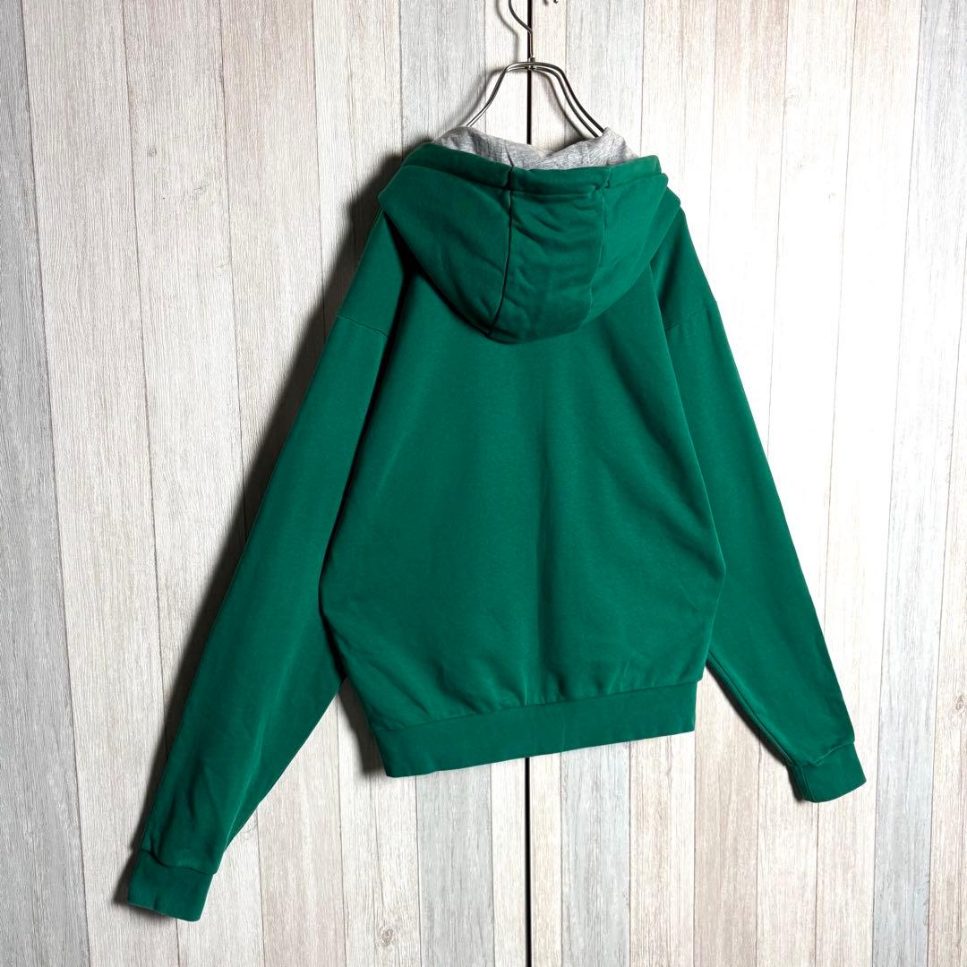 3703【コムドットゆうた着用】ラコステ ラバーセンターロゴ＆刺繍ロゴ パーカー