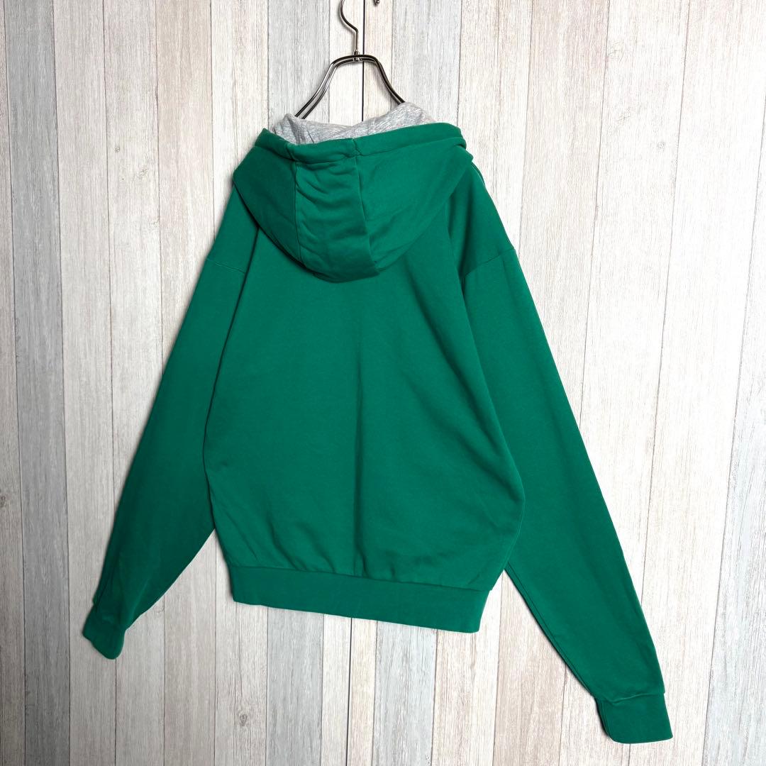 3703【コムドットゆうた着用】ラコステ ラバーセンターロゴ＆刺繍ロゴ パーカー