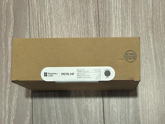 BambuLab PETGフィラメント黒４本（スプール有１本、スプール無３本）