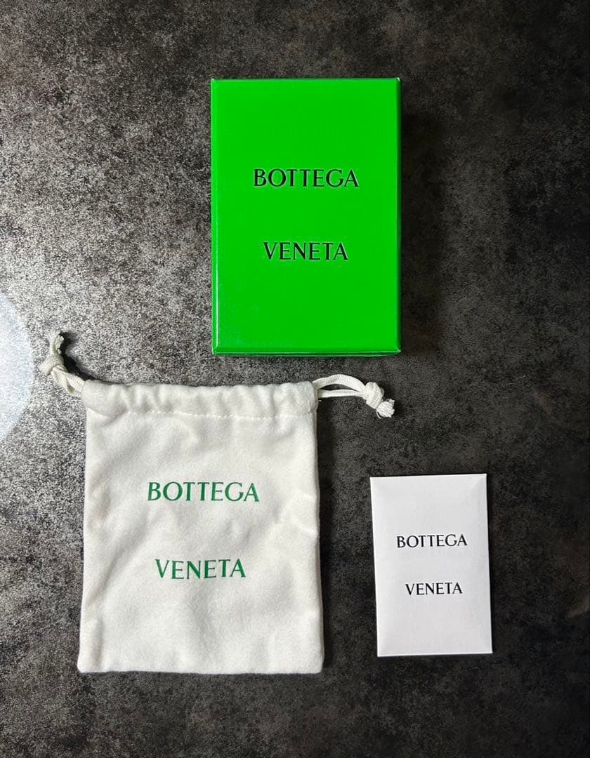 BOTTEGA VENETA/イントレチャートキーリング/ラベンダー