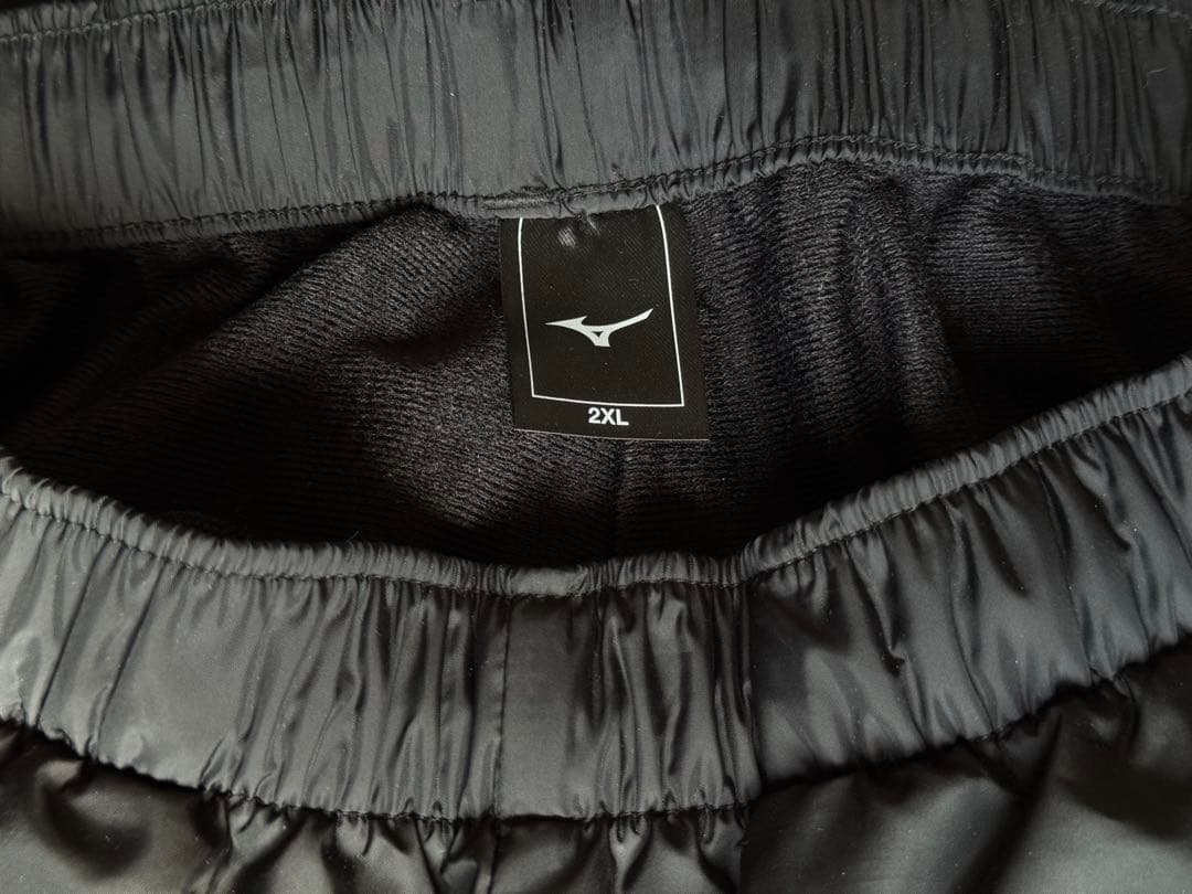 MIZUNOミズノ　トレーニングウェア上下セット　ブラック　ゴールド