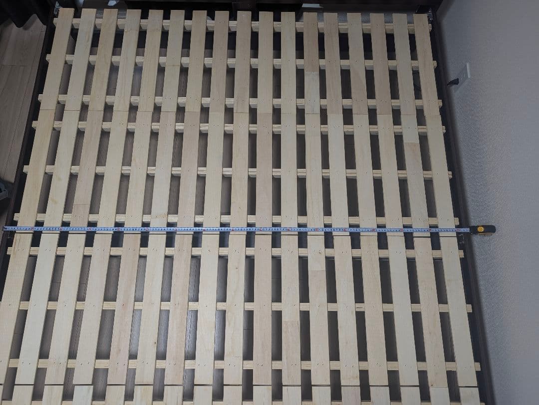 木製クイーンベッドフレーム ダークブラウン