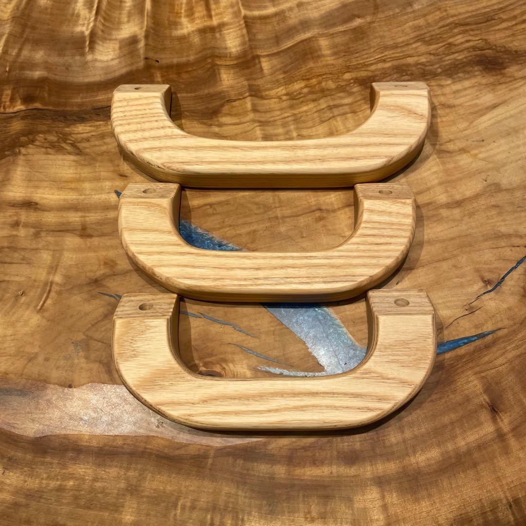 キャラバンE26 ホワイトアッシュアシストグリップ　３点セット