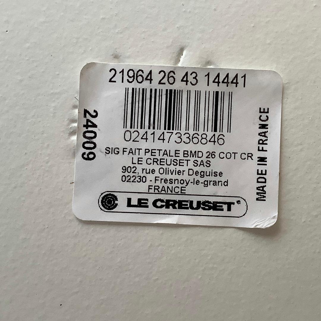 【ルクルーゼジャポン正規品】ペタルレリーフ ビュッフェキャセロール コットン