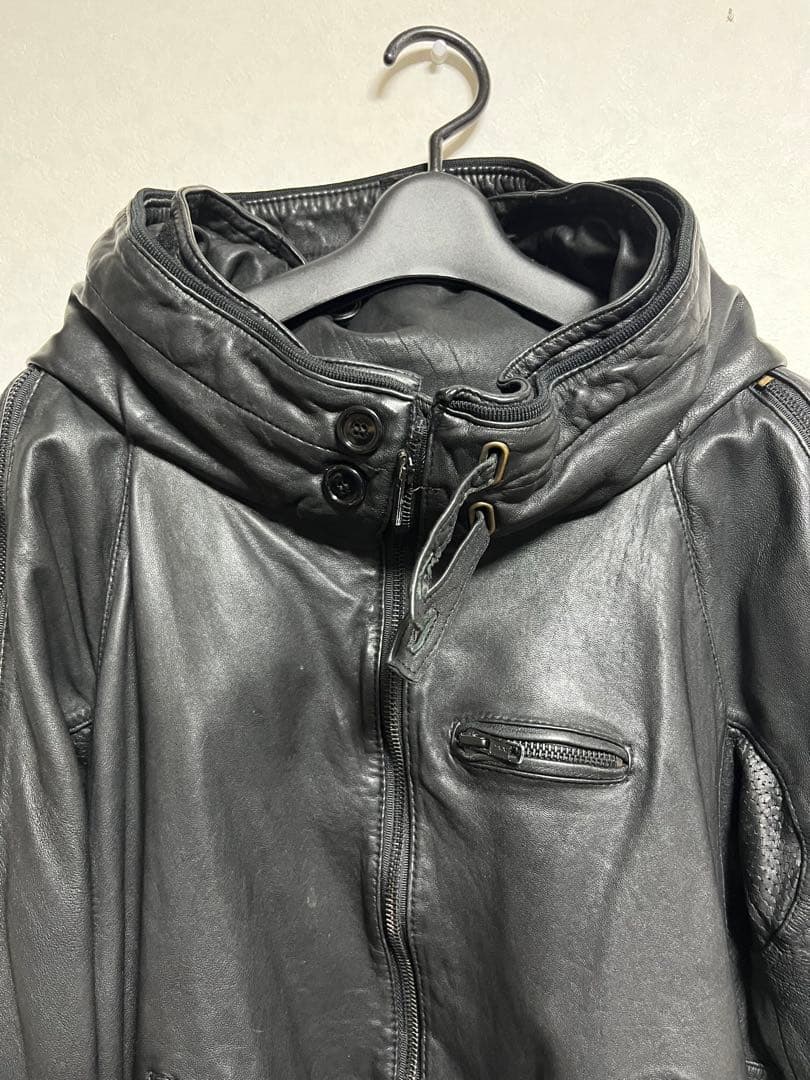 本革 レザージャケット フード一体型 ブラック 多ジップ バイカー モード系