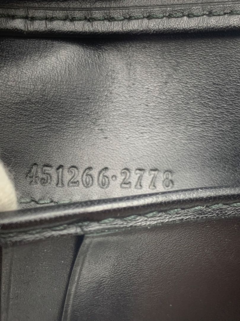 グッチGUCCI GGスプリーム キングスネーク 二つ折り 財布 蛇 P55