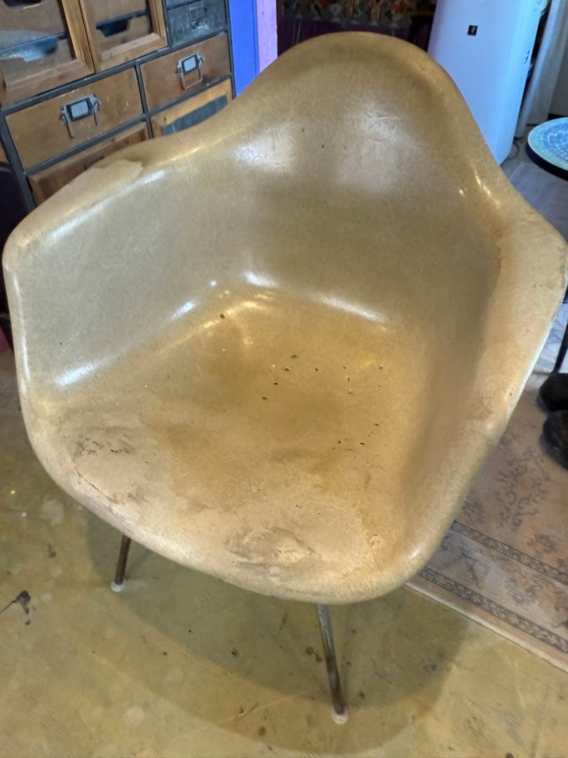 50〜60年代 イームズ Herman Millerアームシェル FRP 要修繕