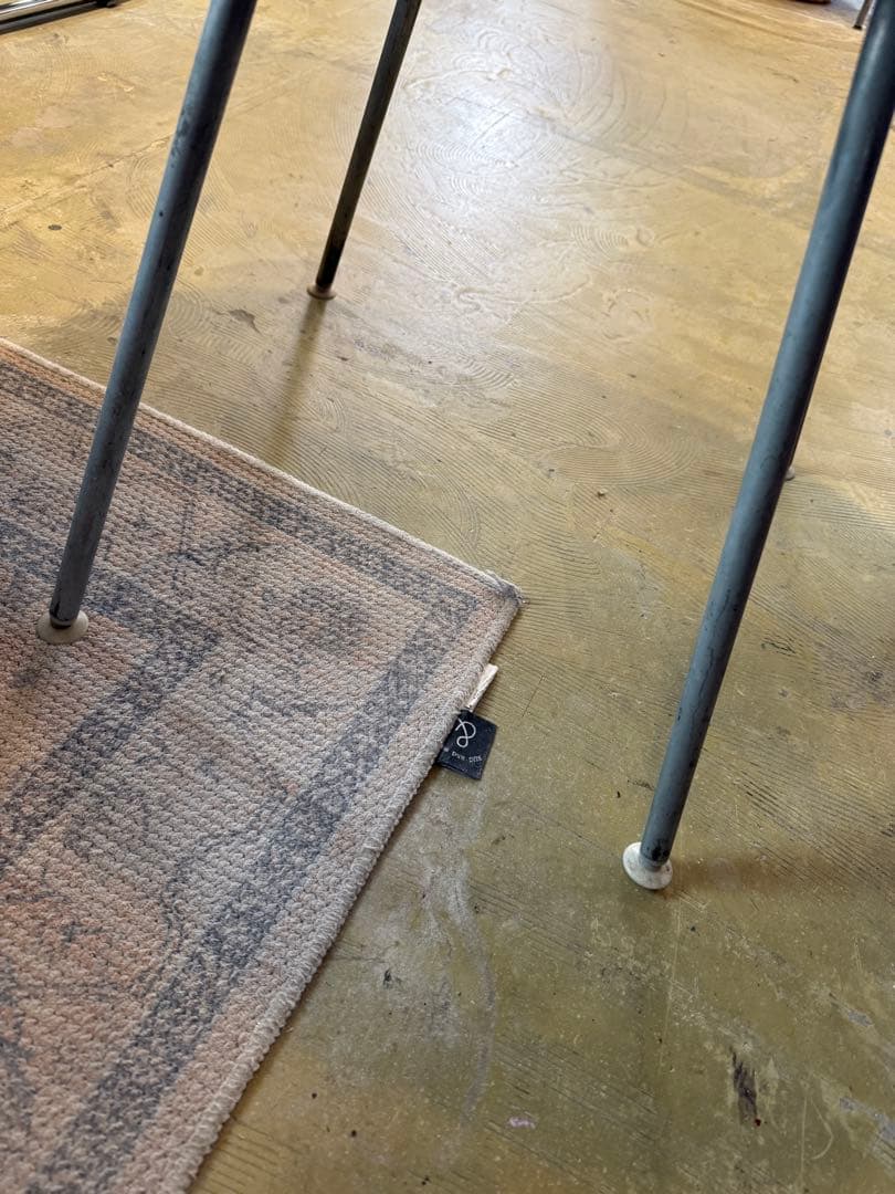 50〜60年代 イームズ Herman Millerアームシェル FRP 要修繕