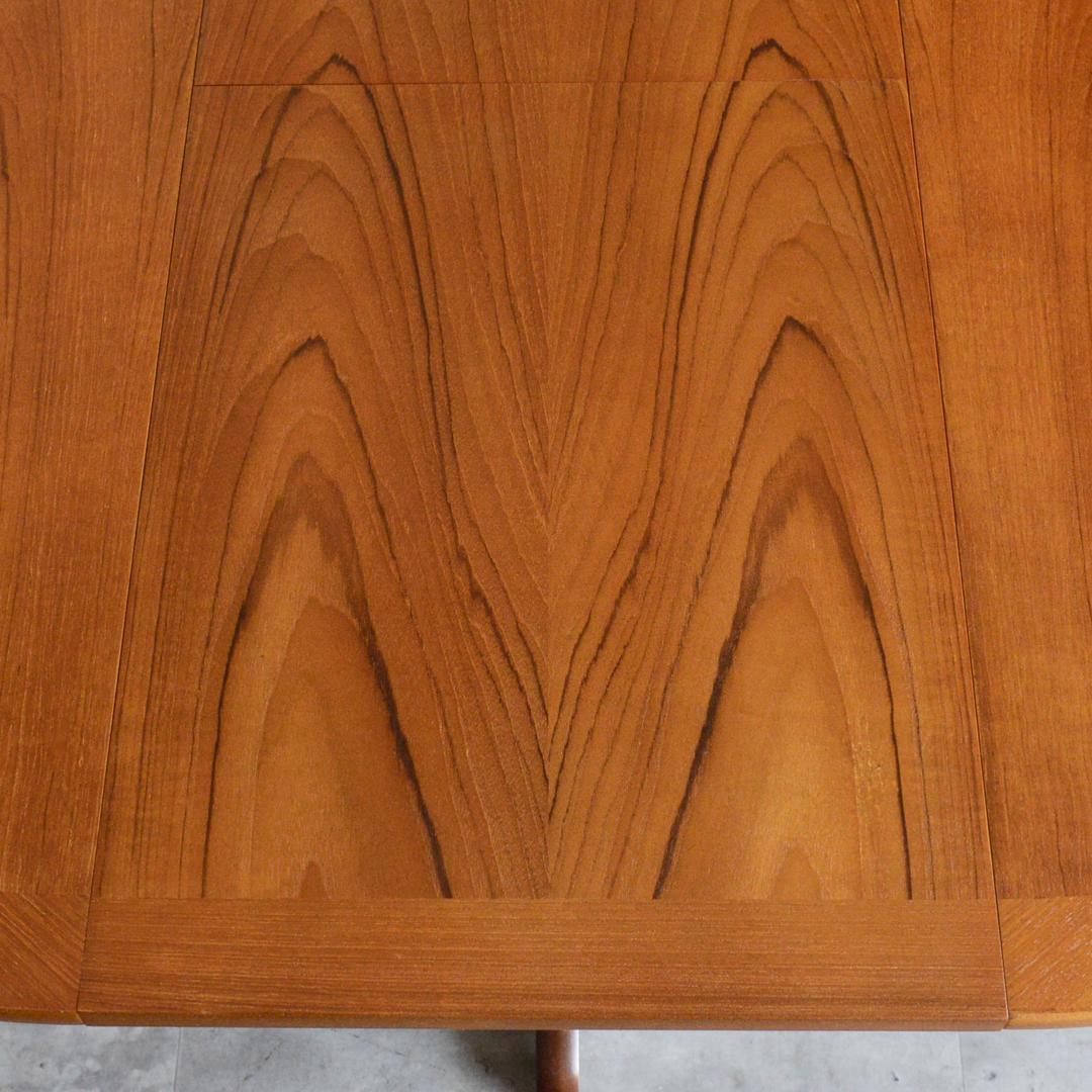 Nathan ヴィンテージ エクステンション コンパクト ラウンドテーブル 伸縮