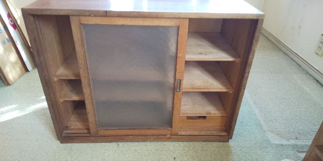 木製キャビネット ガラス扉付き 収納棚 左右計6棚 引出付 アンティーク レトロ