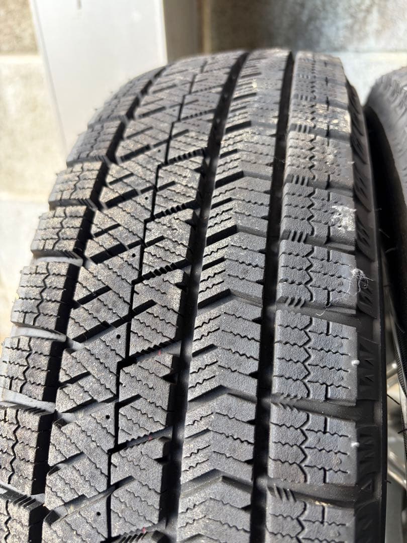 ブリヂストン スタッドレスタイヤ 14インチ ホイール付き