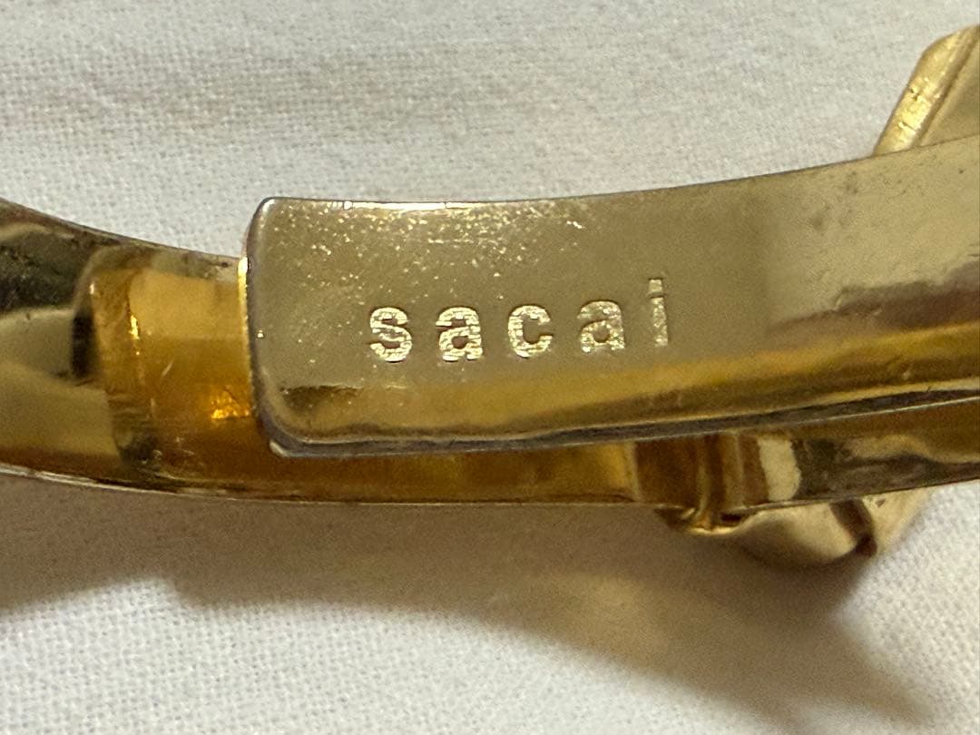 sacai サカイ　21ss ブレスレット ラブオーバー バングル　ゴールド