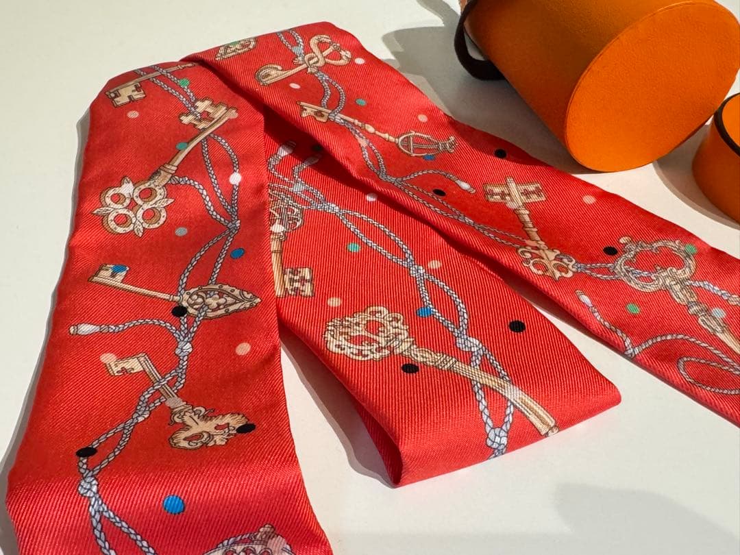 【未使用品】HERMESエルメス ツイリー