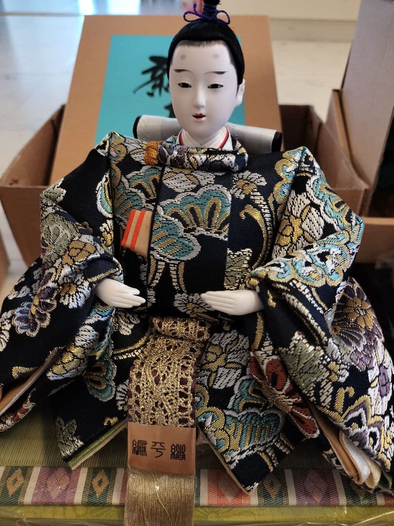 吉徳 雅工房桐箱入 京都西陣特選東帯十二単　刺繍親王飾り