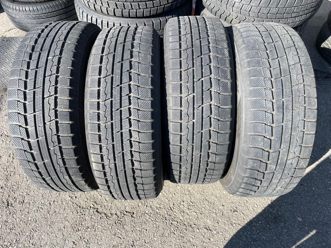 中古スタッドレス4本セット！TOYO TX 225/60R17 2021年製造