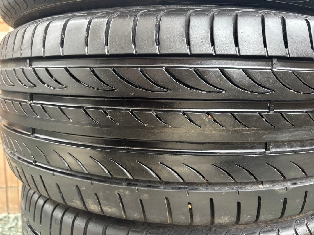 さとちゃん専用PIRELLI 215/50R17 2025年製