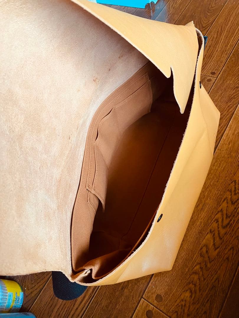 Uni&Co ユニアンドコー メッセンジャーバッグ ブラウニー イエロー L牛革