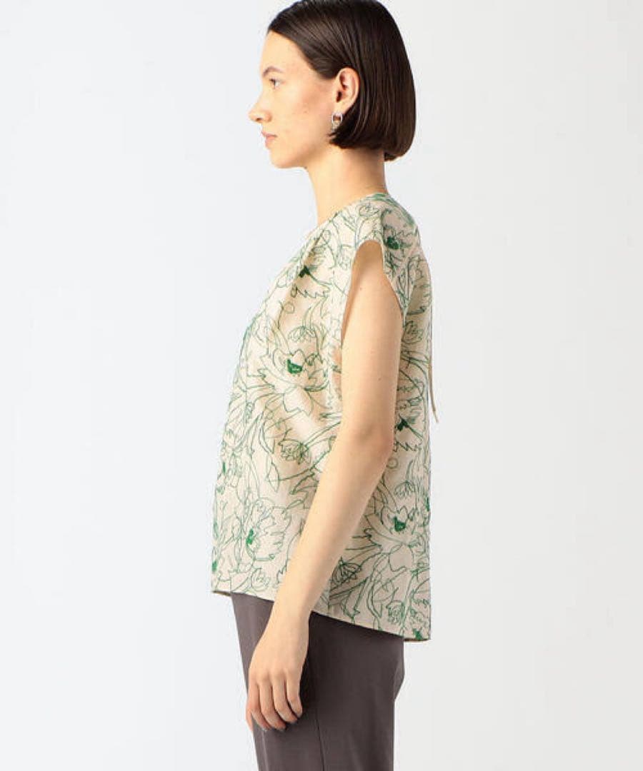 TOMORROWLAND ラインリーフエンブロイダリー キャップスリーブブラウス