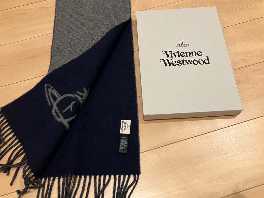 Vivienne Westwood 宇宙ロゴ マフラー