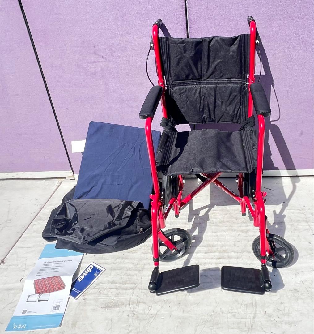 Expedition X EXP19LTRD 赤い折りたたみ介助用車椅子