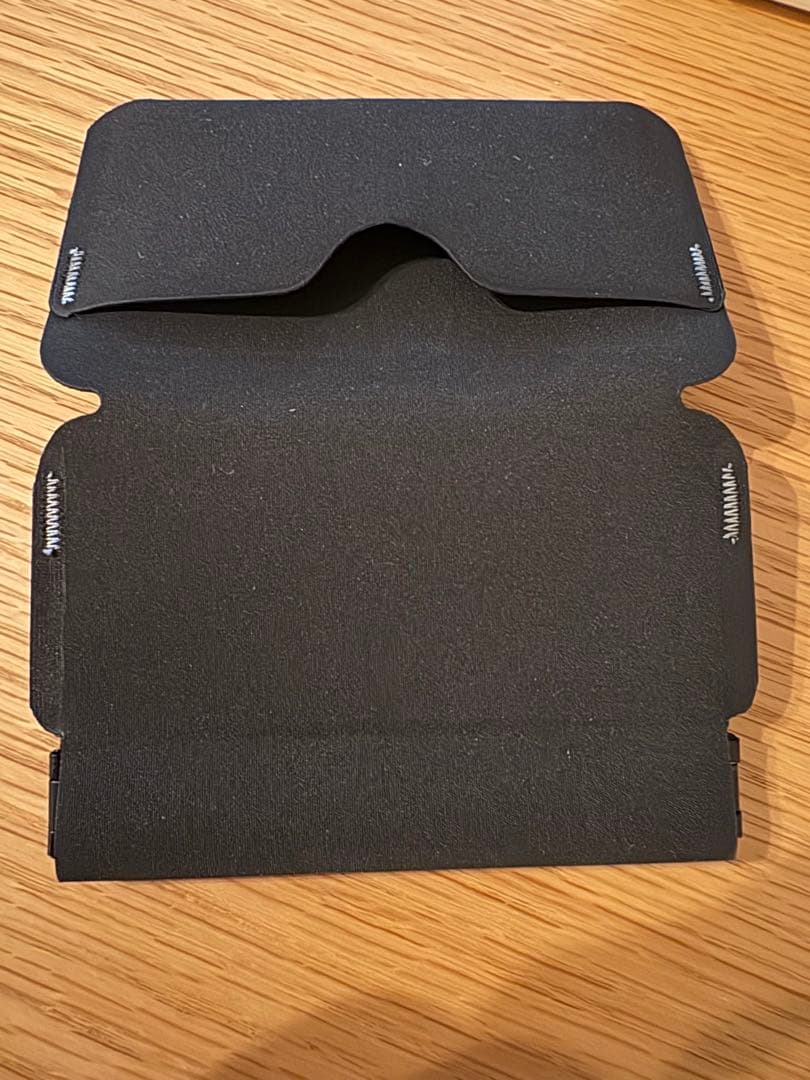 RE:FORM® RE:01 スリーブ ケース ミニマリスト