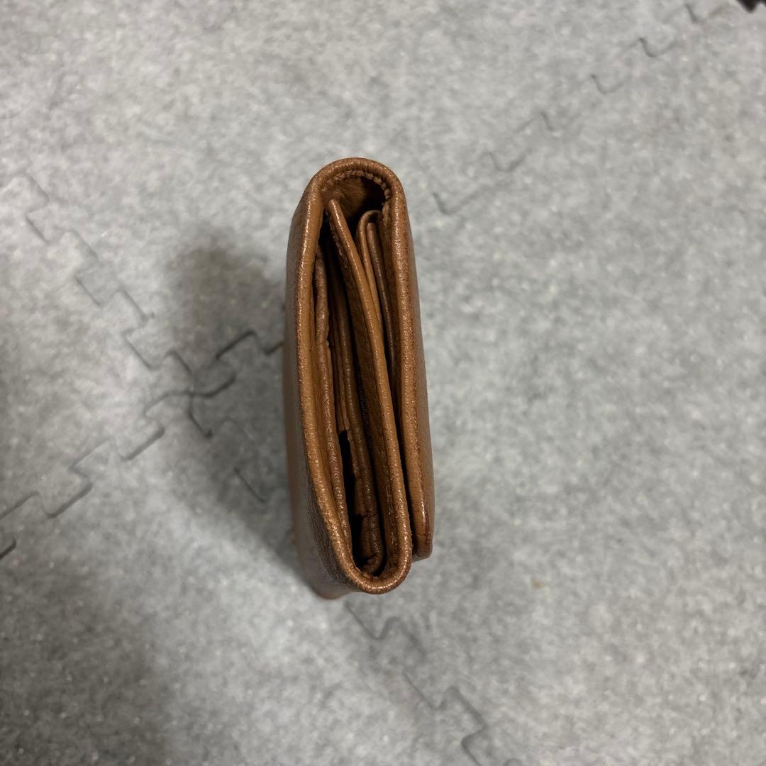 PRADA 茶色　財布　ゴールド　三つ折り