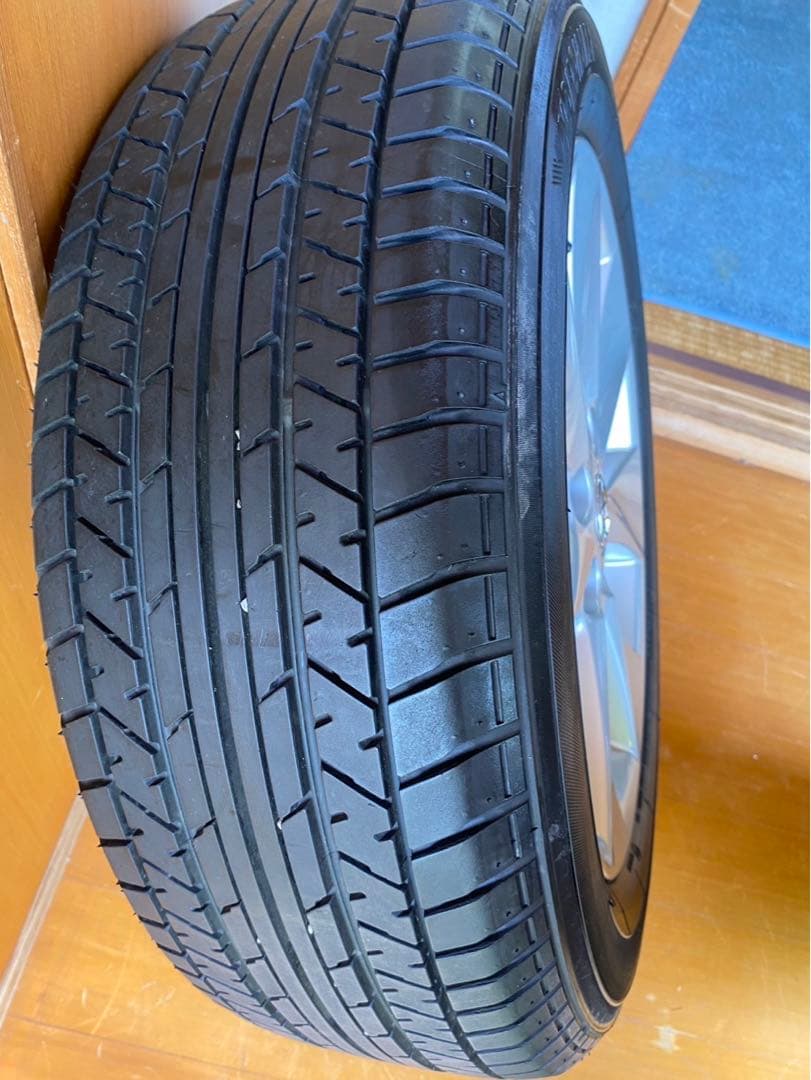 ド*リ様 トヨタTOYOTA ヴェルファイア　純正タイヤDBA-ANH20W-N