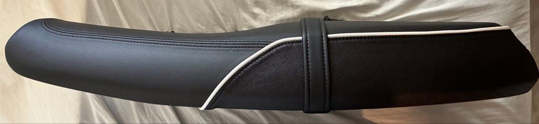 【最終価格】トライアンフ　Triumph t100 ボンネビル　シート