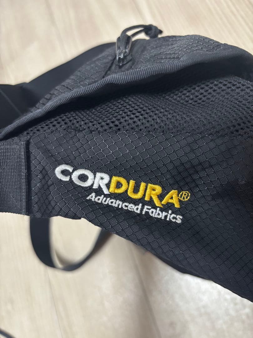 バッグ Supreme Small Messenger Bag 22ss