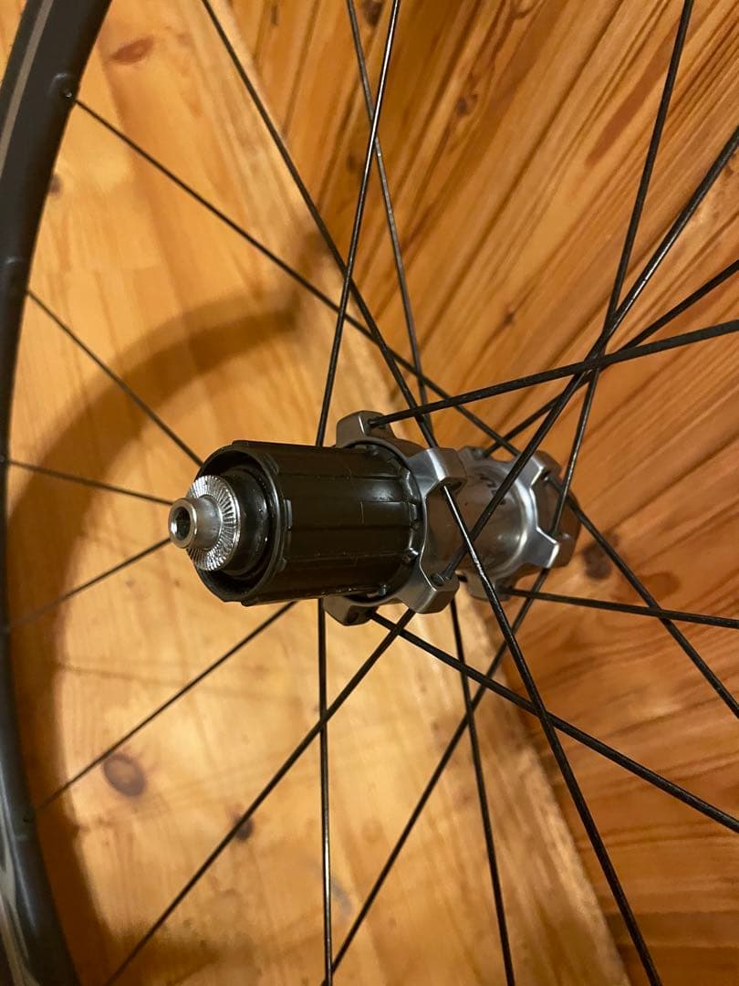 シマノWH-RS500 クリンチャーリムブレーキ用ホイールと新品タイヤセット