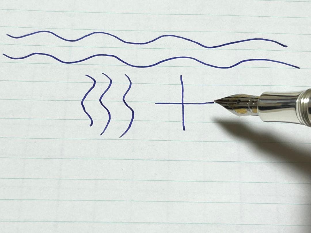 モンテグラッパ　ミクラ　キャラメルブラウン　万年筆 18k （エボナイト芯）