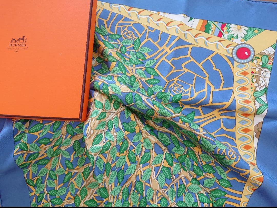 極美品！HERMES カレ90 AXIS MUNDI 世界中心軸 スカーフ