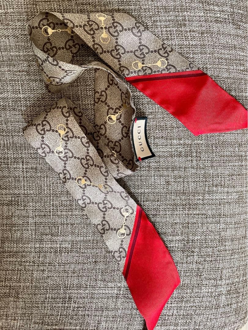 GUCCI ホースビット シルクネックボウ スカーフ