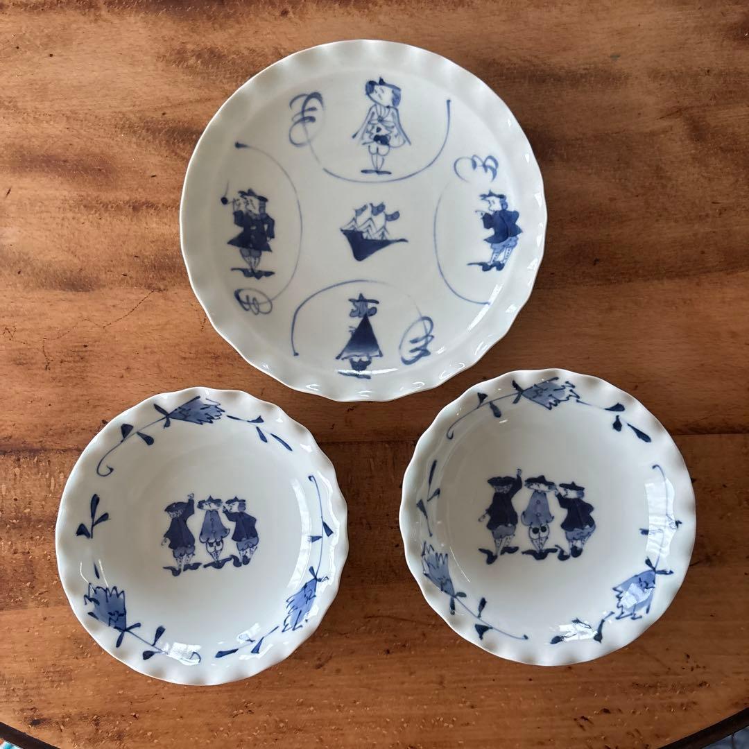 有田焼　青花　しん窯　小皿　中皿　湯呑み　コーヒーカップ　ワイングラス他まとめて