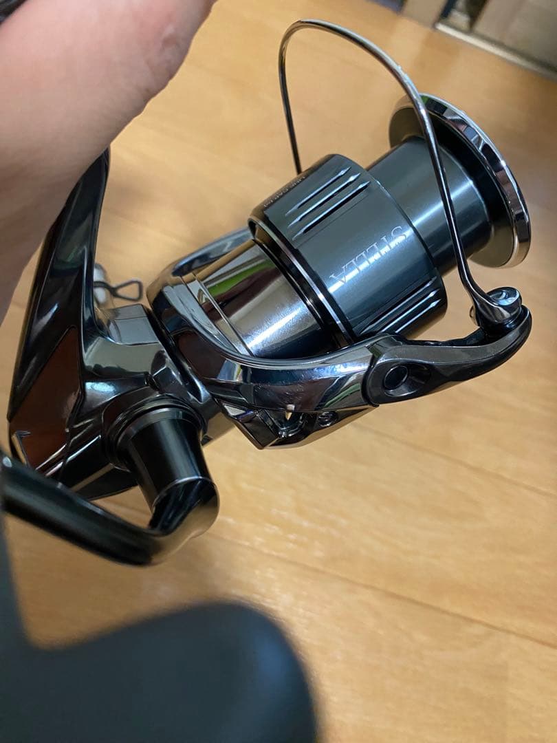 シマノ　22 ステラ　4000XG リールスタンド付き