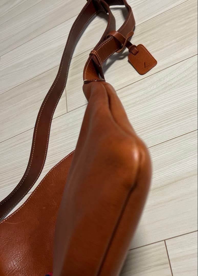 土屋鞄　ユニックリベルタ　牛革　ワンショルダー　ブラウン
