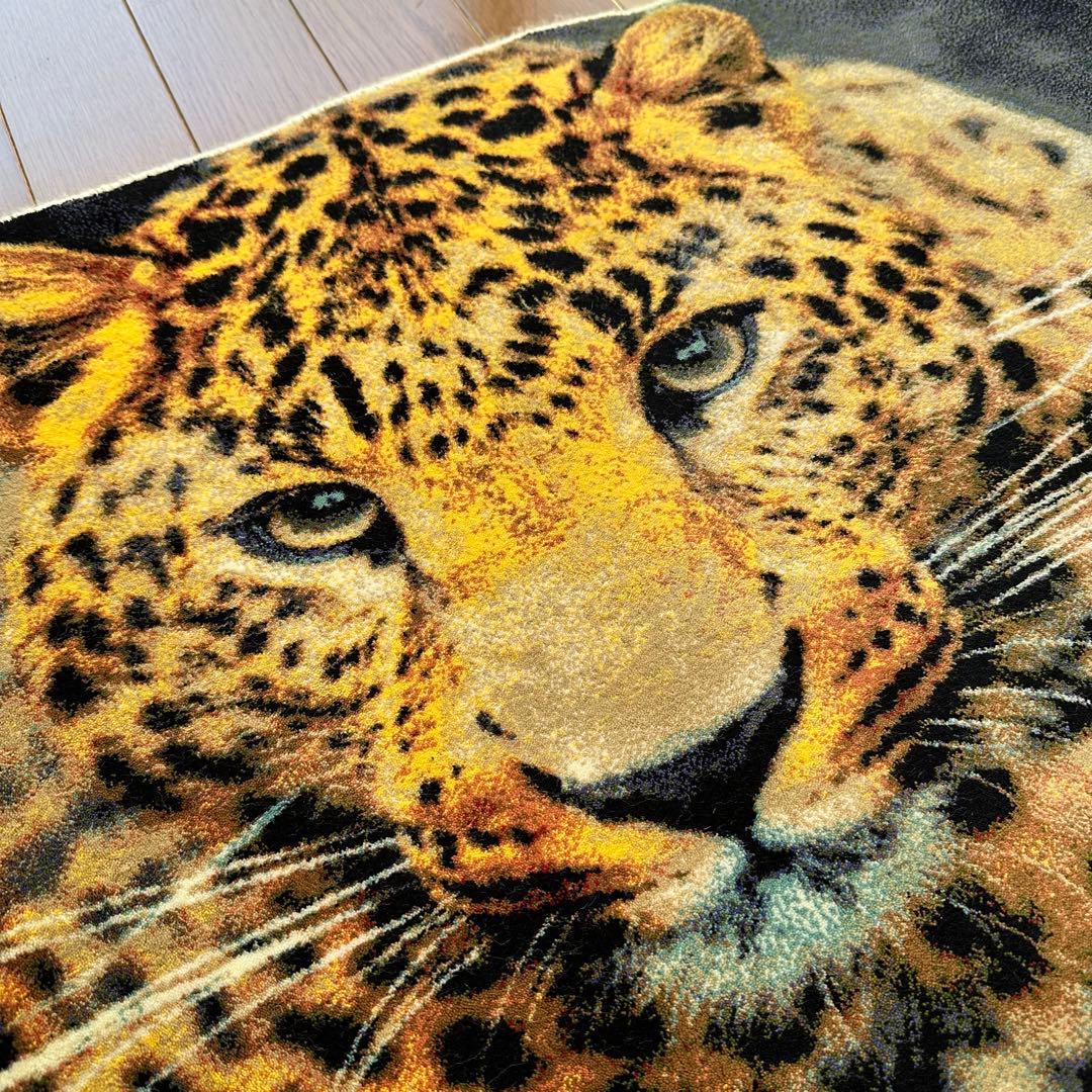 【新品未使用】絵画風絨毯　カーペット　玄関用　虎　玄関　廊下　絵画　イラン