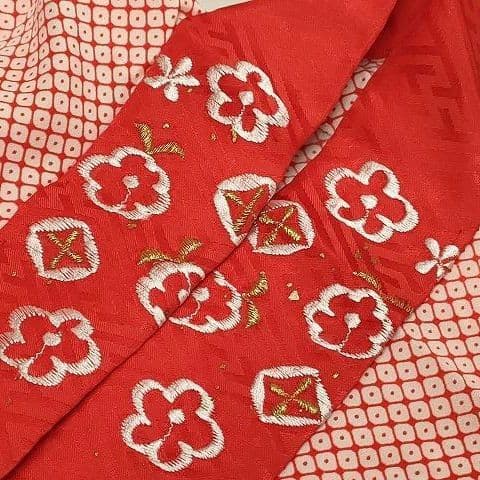 正絹☆本総絞り☆枝梅を背景に貝桶や貝合わせが雅な趣を漂わせる7歳七五三向け祝い着